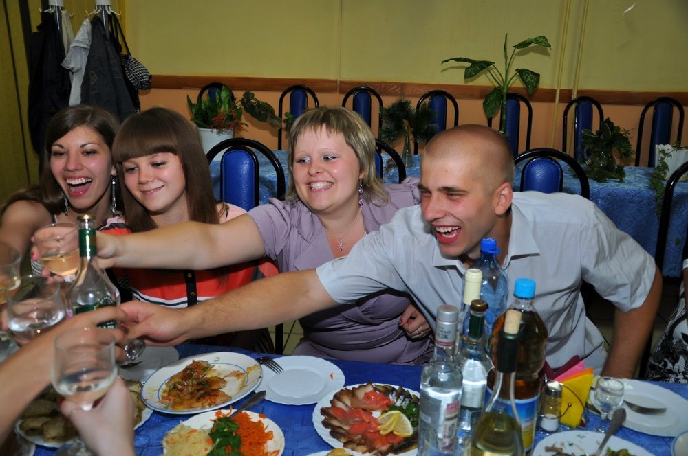 фото караоке бар ля мажор рославль. кафе мажор димитровград меню. ля мажор ростов. мажор псков меню. ресторан мажор псков меню.