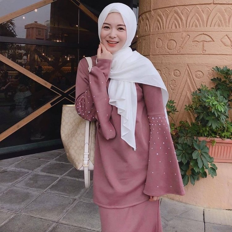 Хиджабе малайзия. Малазийский хиджаб. Малазийские женщины в хиджабе. Малайзия девушки в хиджабе. Корея хиджаб.