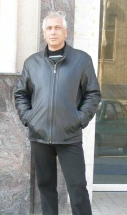 Одинокие мужчины в россии. Одежда для мужчин 55-60 лет. Мужчина 60 лет фото. Пожилой мужик в куртке. Мужчина 55 лет фото.