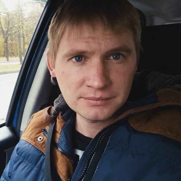 Андрею 30 лет